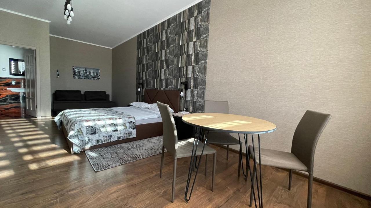 Chayka Home Hotel Chayki  Bagian luar foto
